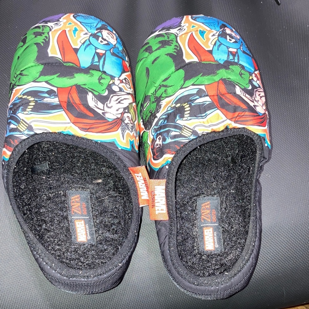Marvel Kids Slippers - Red, Blue, Green Superhero Design